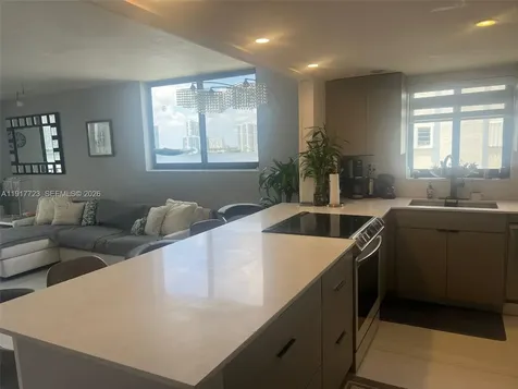 17878 N Bay Road Sunny Isles Beach FL 33160