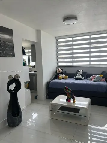 17878 N Bay Road Sunny Isles Beach FL 33160