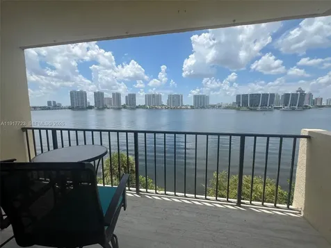 17878 N Bay Road Sunny Isles Beach FL 33160