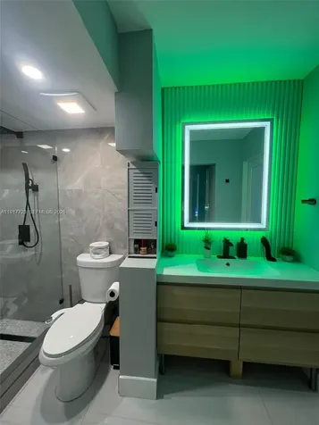 17878 N Bay Road Sunny Isles Beach FL 33160