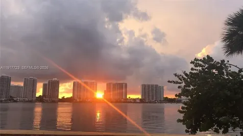 17878 N Bay Road Sunny Isles Beach FL 33160
