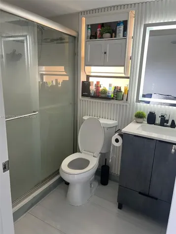 17878 N Bay Road Sunny Isles Beach FL 33160