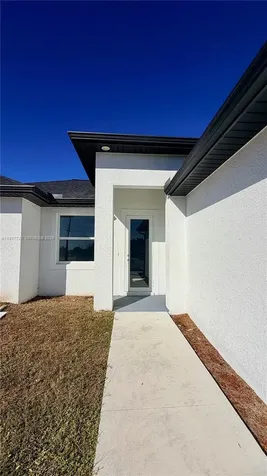 4118 4th Street SW Lehigh Acres FL 33976