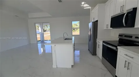 4118 4th Street SW Lehigh Acres FL 33976