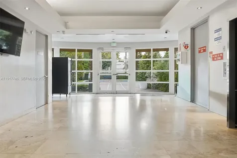 8527 Pines Boulevard Pembroke Pines FL 33024