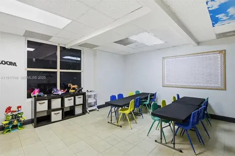 8527 Pines Boulevard Pembroke Pines FL 33024