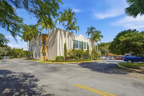 8527 Pines Boulevard Pembroke Pines FL 33024