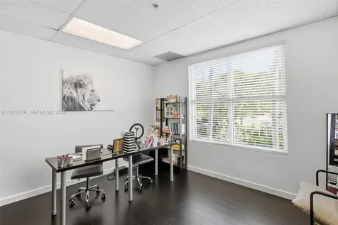 8527 Pines Boulevard Pembroke Pines FL 33024