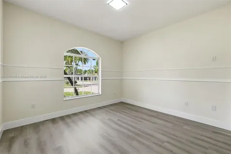 19601 SW 128th Court Miami FL 33177
