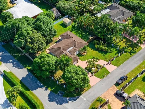 19601 SW 128th Court Miami FL 33177