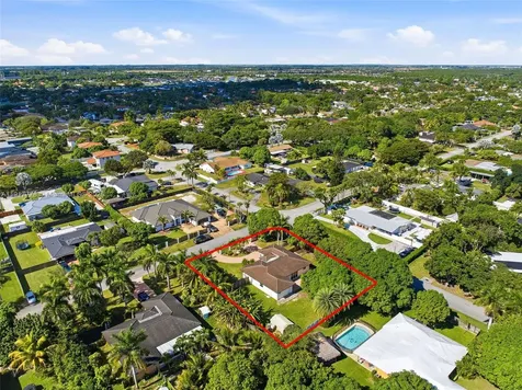 19601 SW 128th Court Miami FL 33177