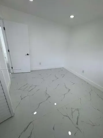 15201 NE 6th Avenue Miami FL 33162