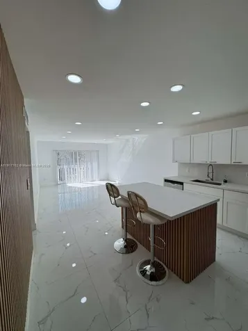 15201 NE 6th Avenue Miami FL 33162