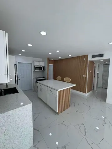 15201 NE 6th Avenue Miami FL 33162