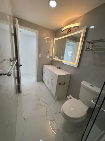 15201 NE 6th Avenue Miami FL 33162
