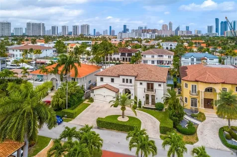 16433 NE 31st Avenue North Miami Beach FL 33160
