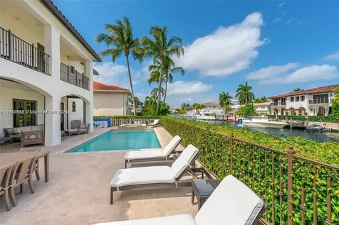 16433 NE 31st Avenue North Miami Beach FL 33160