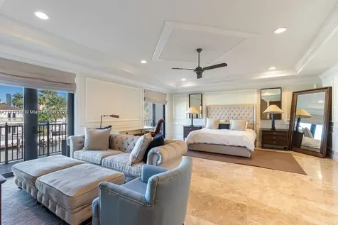 16433 NE 31st Avenue North Miami Beach FL 33160