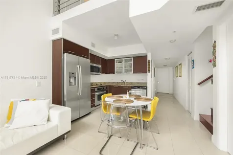 41 SE 5th Street Miami FL 33131