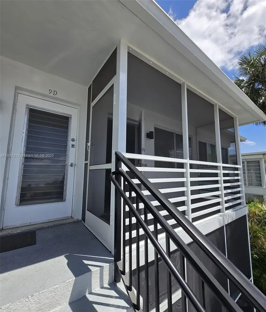 1025 SE 15th Street Fort Lauderdale FL 33316