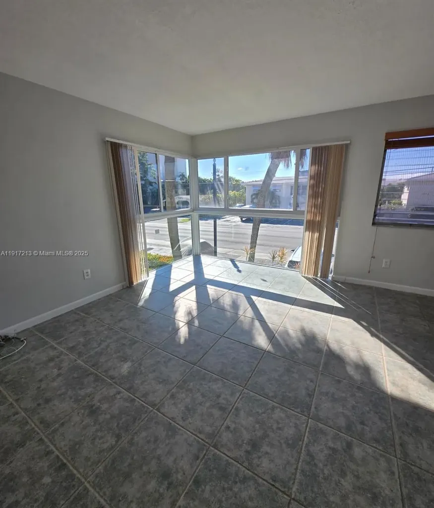 1025 SE 15th Street Fort Lauderdale FL 33316