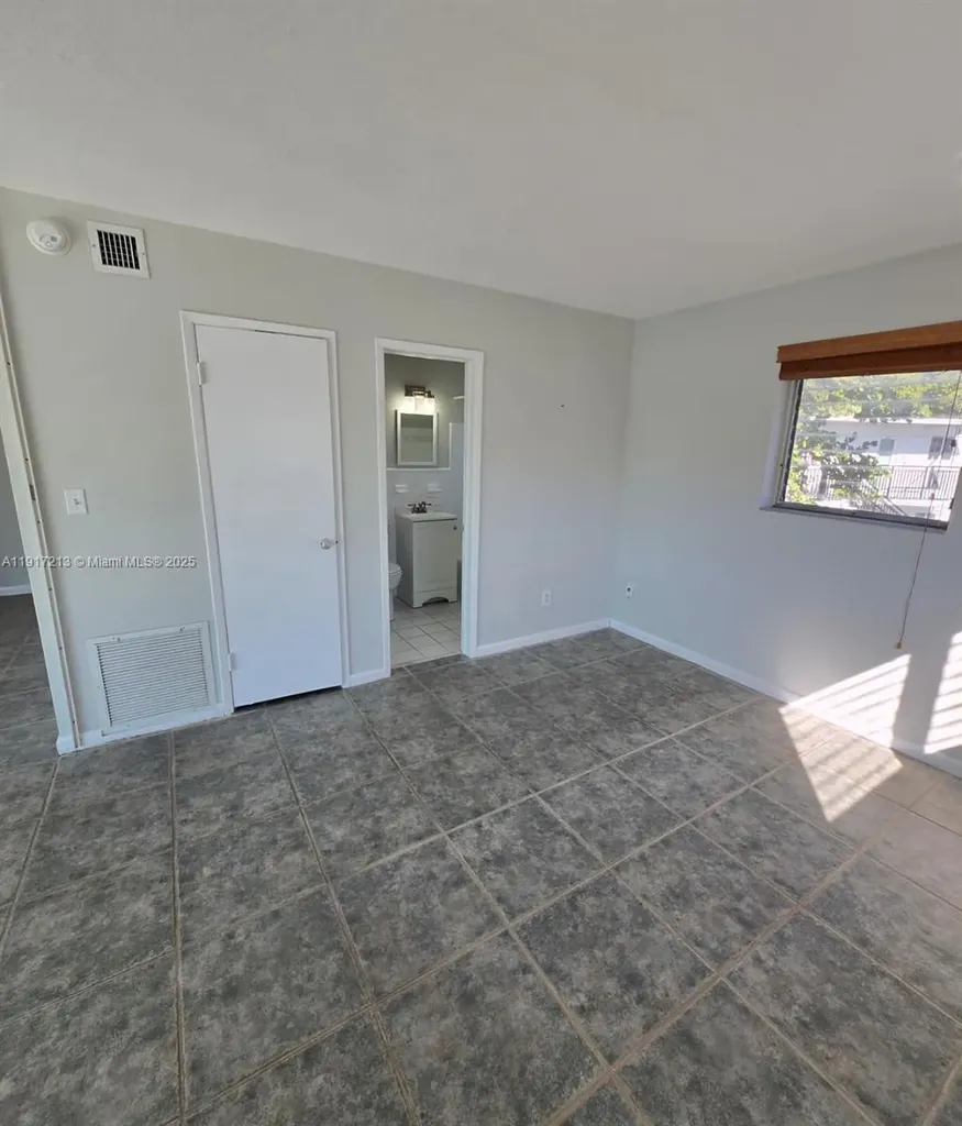 1025 SE 15th Street Fort Lauderdale FL 33316