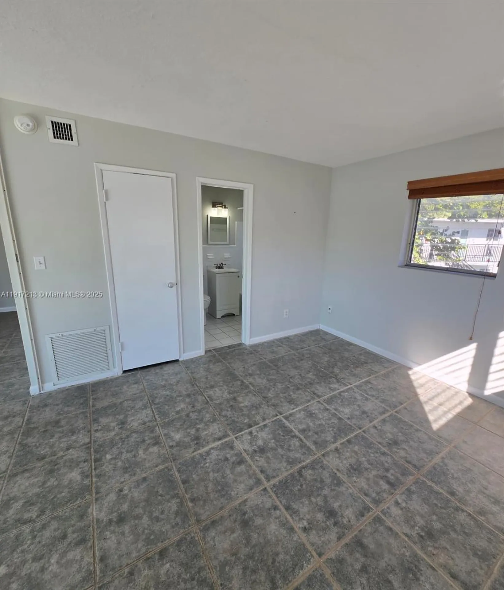 1025 SE 15th Street Fort Lauderdale FL 33316