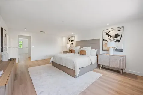 804 Crestview Circle Weston FL 33327