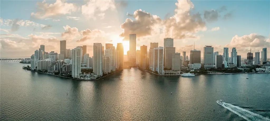 99 SE 5th Street Miami FL 33131