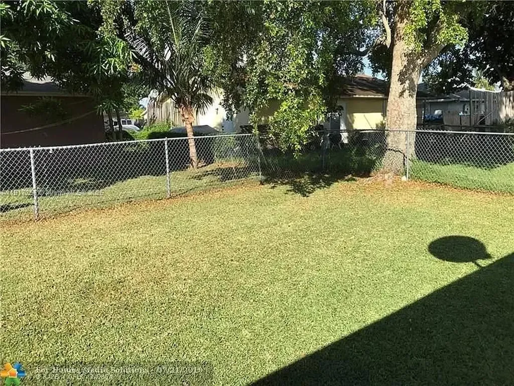 1472 NE 25th Court Pompano Beach FL 33064