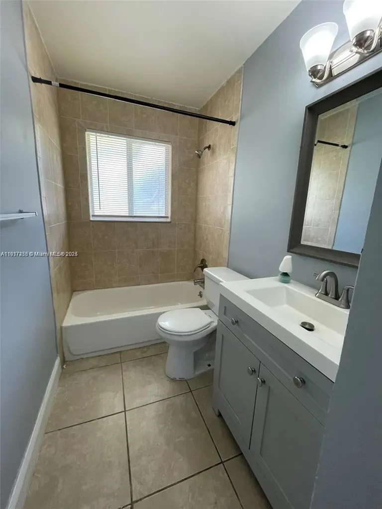 1472 NE 25th Court Pompano Beach FL 33064