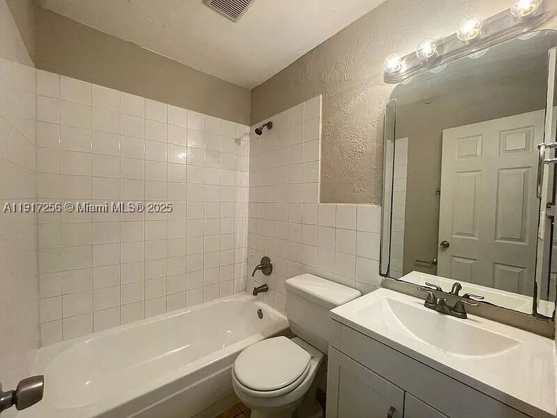 1472 NE 25th Court Pompano Beach FL 33064