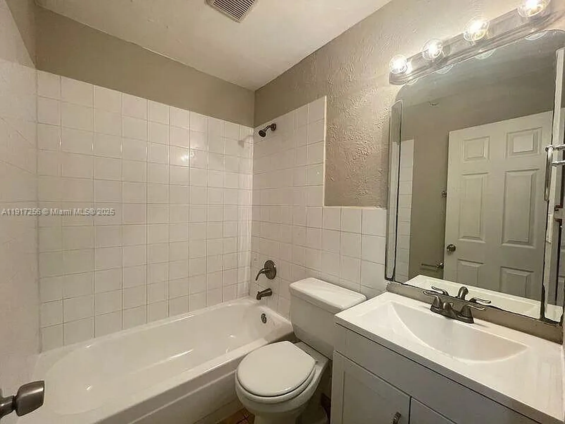 1472 NE 25th Court Pompano Beach FL 33064