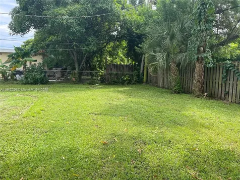 1472 NE 25th Court Pompano Beach FL 33064