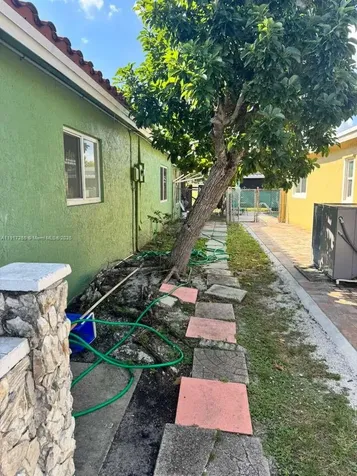 820 SW 49th Terrace Margate FL 33068