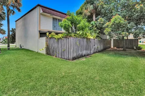 2701 N 34th Avenue Hollywood FL 33021