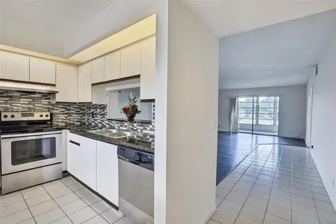 701 SW 128th Avenue Pembroke Pines FL 33027