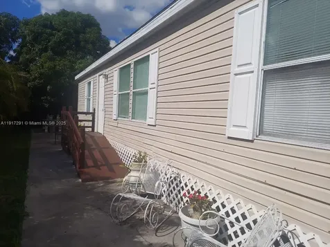 19800 SW 180 Avenue Unit 595 Miami FL 33187