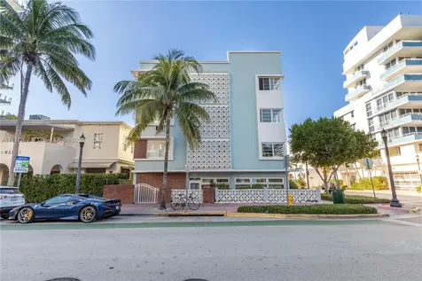 158 Ocean Drive Miami Beach FL 33139