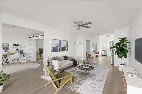 158 Ocean Drive Miami Beach FL 33139