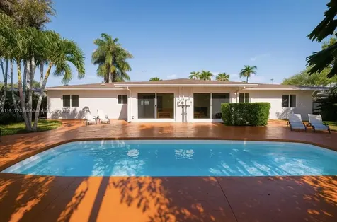 236 NE 1st Street Dania Beach FL 33004