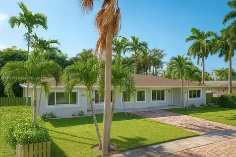 236 NE 1st Street Dania Beach FL 33004