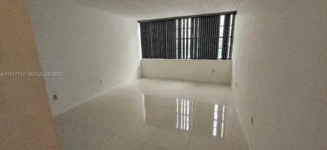 18021 Biscayne Boulevard Aventura FL 33160