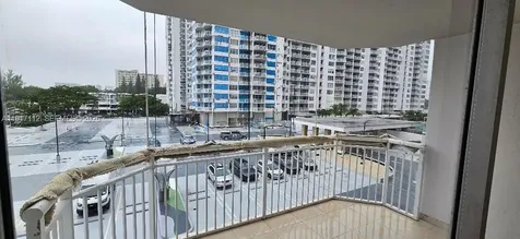 18021 Biscayne Boulevard Aventura FL 33160