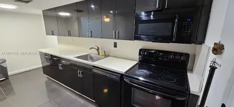 18021 Biscayne Boulevard Aventura FL 33160