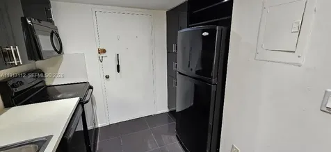 18021 Biscayne Boulevard Aventura FL 33160