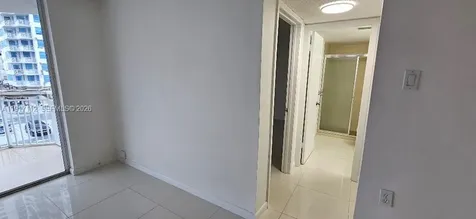 18021 Biscayne Boulevard Aventura FL 33160