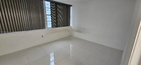18021 Biscayne Boulevard Aventura FL 33160