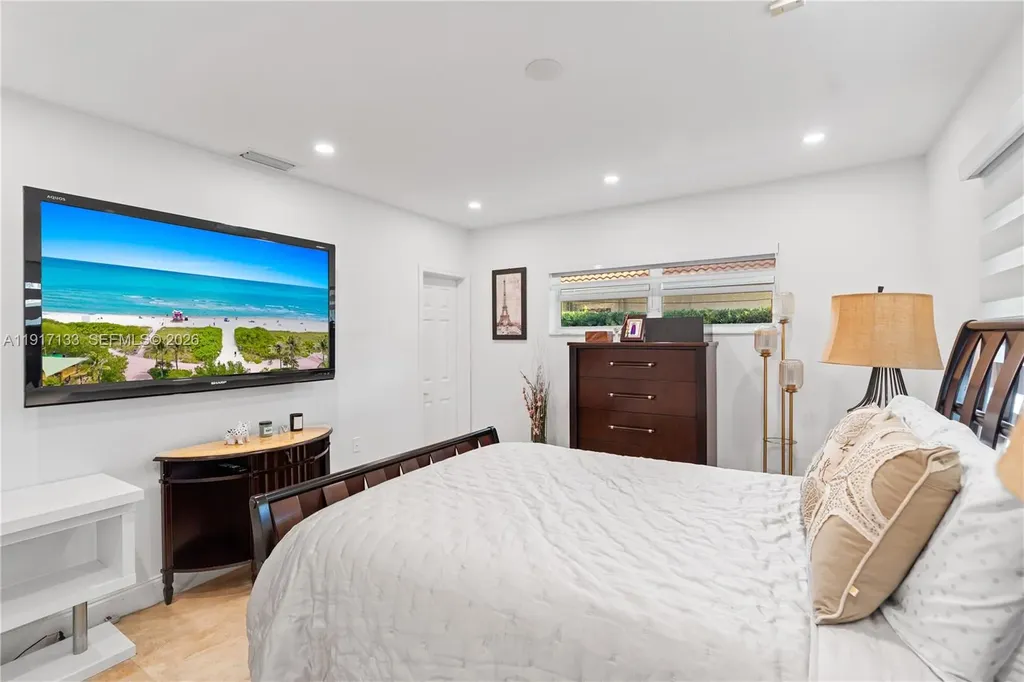 2839 NE 35th Street Fort Lauderdale FL 33306