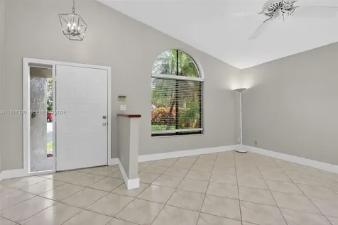 1875 NW 93rd Way Plantation FL 33322